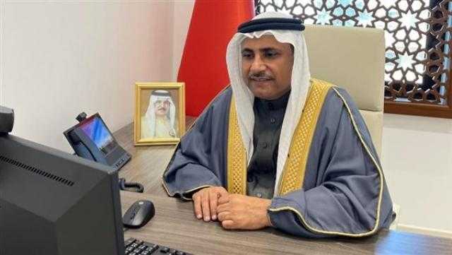 رئيس البرلمان العربي يعزي السيسي في شهداء حادث شرق القناة (فيديو)