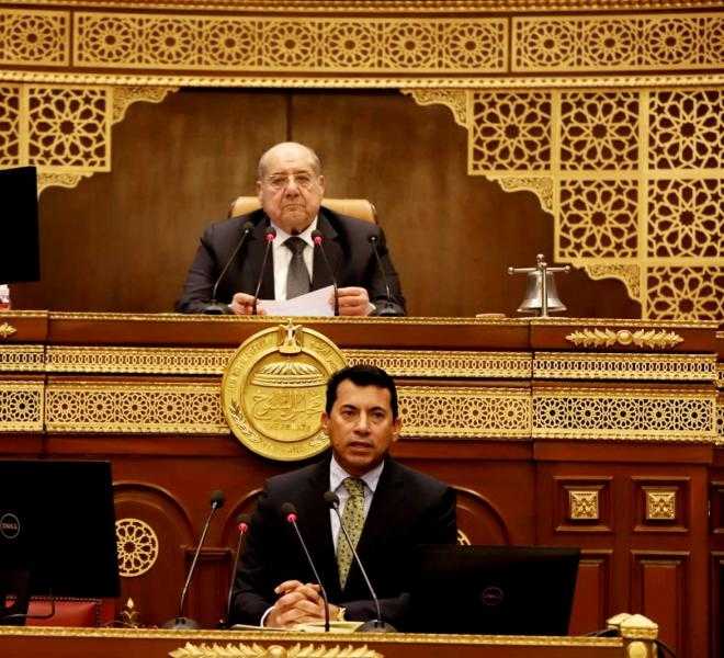 وزير الشباب امام الشيوخ .. نعمل من خلال استراتيجية وطنية للرياضة