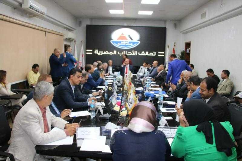 تحالف الأحزاب السياسية المصرية يوجهون الشكر للرئيس عبد الفتاح السيسي