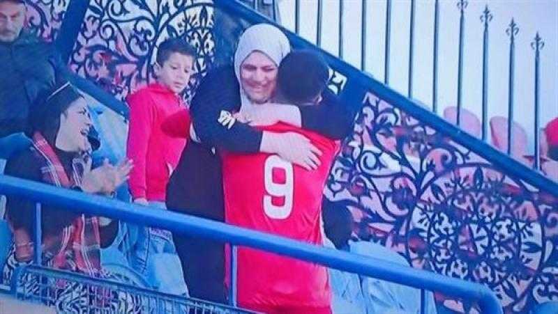 محمود يحتفل مع والدته.. والنجيلى ”هاتريك” فى فوز الحدود على المقاصة