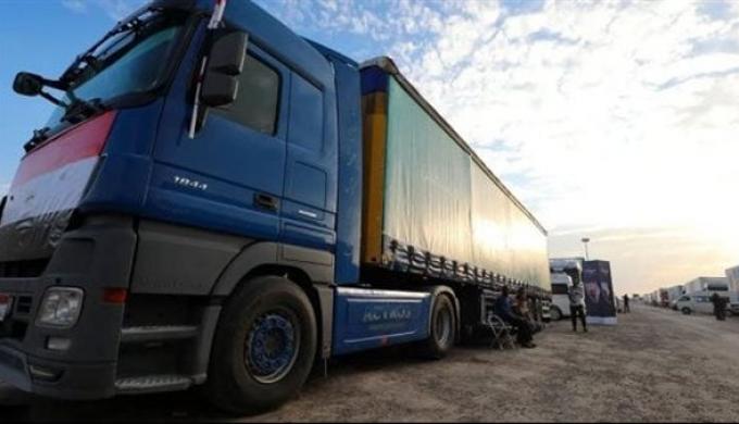 دخول 5 شاحنات تحمل مستلزمات المستشفى الميدانى الإماراتى إلى قطاع غزة