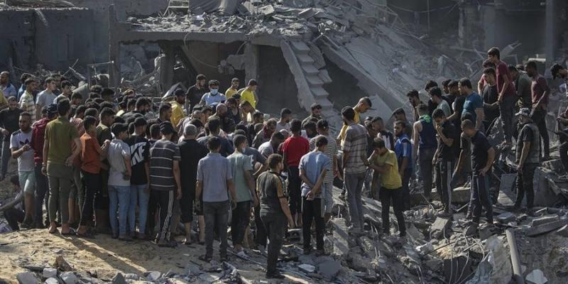 استشهاد فلسطينى وسقوط عدد من الجرحى جراء قصف الاحتلال المناطق الشرقية لرفح