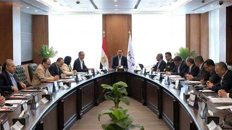 رئيس الوزراء يترأس الاجتماع العاشر لمجلس إدارة وكالة الفضاء المصرية