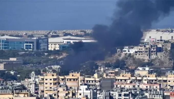 غارة إسرائيلية تستهدف محيط منطقة المحطة بحى التفاح شرق مدينة غزة