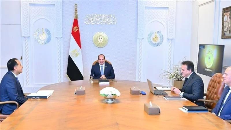 الرئيس السيسى يوجه الحكومة بدراسة إمكانية إدراج الذكاء الاصطناعى فى المناهج الدراسية