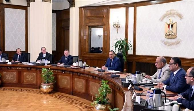 رئيس الوزراء يتابع خطة توفير مخزون مطمئن من المواد البترولية والغاز الطبيعي
