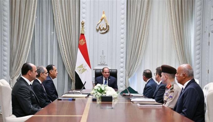 الرئيس السيسى يوجه بمواصلة دعم قدرات شبكات الاتصالات وتوسيع مناطق التغطية