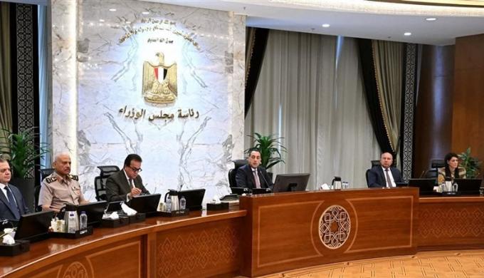 الحكومة تُحذر المتعدين على أراضي طرح النهر من غمرها بالمياه