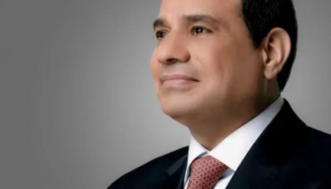 الرئيس المصري يوجه بتطوير منظومة قطاع الطيران المدني
