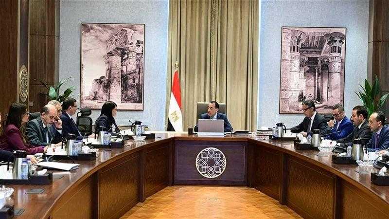 رئيس الوزراء يتابع إجراءات توفير السلع الاستراتيجية بالتنسيق بين مختلف الجهات