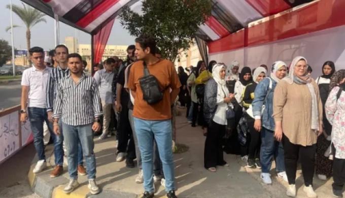 أجواء مستقرة في ثاني أيام تصويت المرحلة الأولى من انتخابات البرلمان المصري