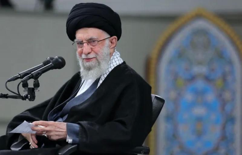 الصين تندد باغتيال ”خامنئي” وتدعو لوقف التصعيد فورا