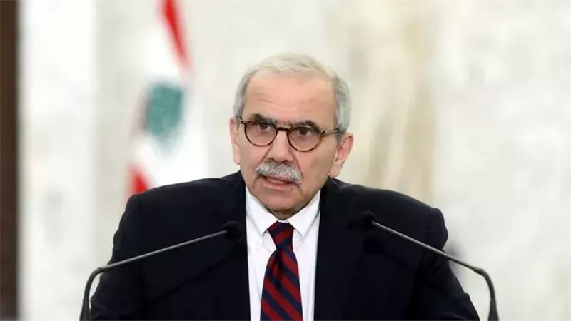 رئيس الوزراء اللبناني للنازحين: ملتزمون بتأمين احتياجاتكم ووقف الحرب المدمرة